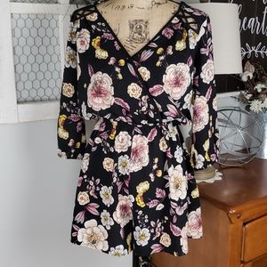 Rags to Wishes floral romper size Large